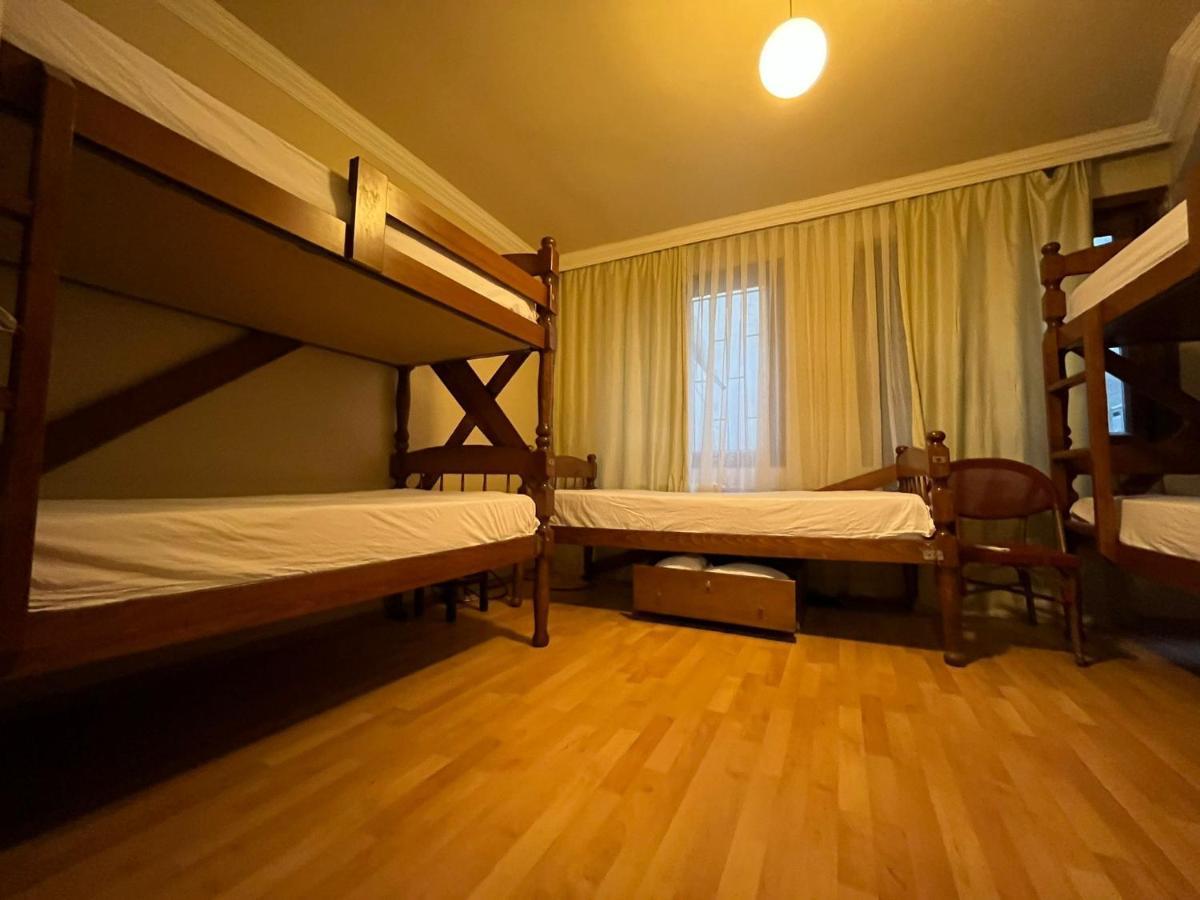 Chambers Of The Boheme Hostel Istanbul Exterior photo